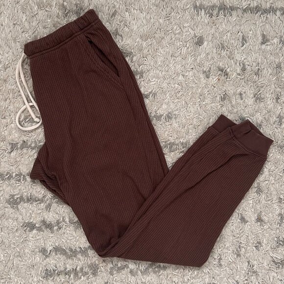 aerie Pants - 3/$10 🟢 Aerie waffle knit joggers, brown, size small
